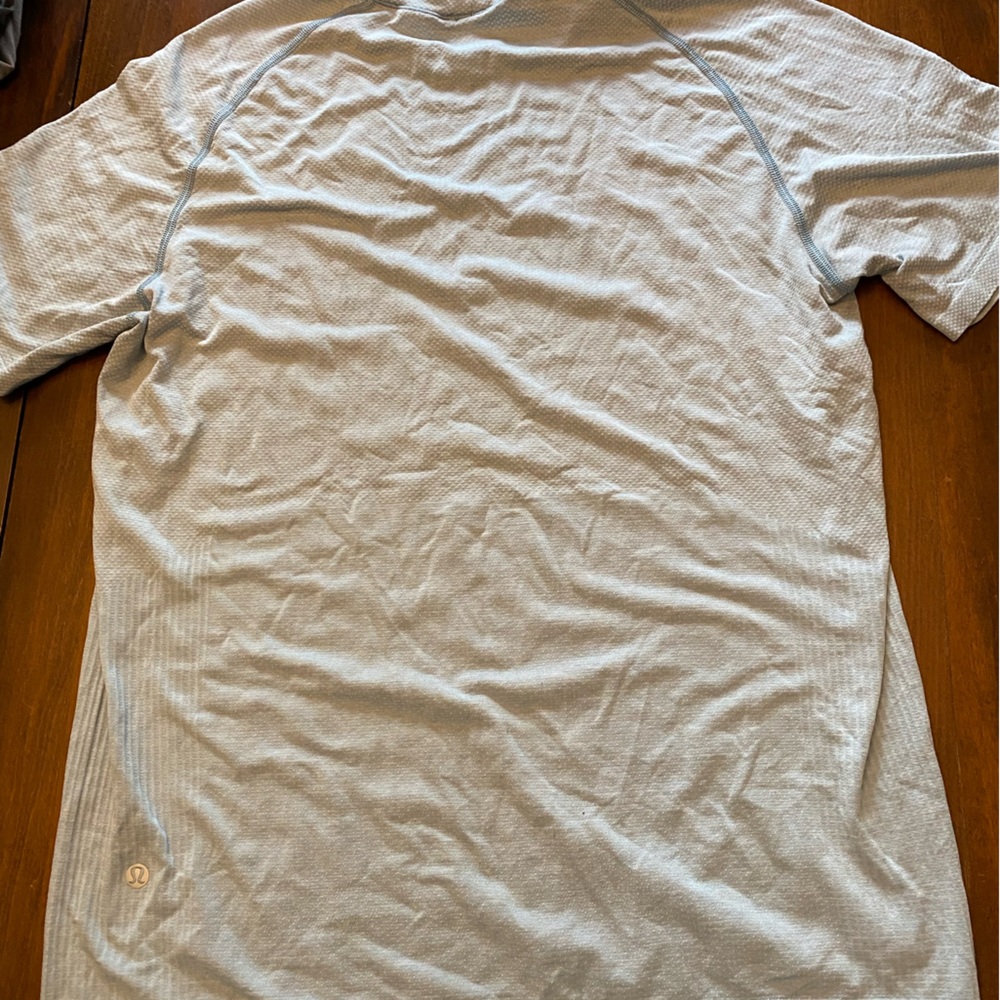 Lululemon Metal Vent tech short sleeve shirt